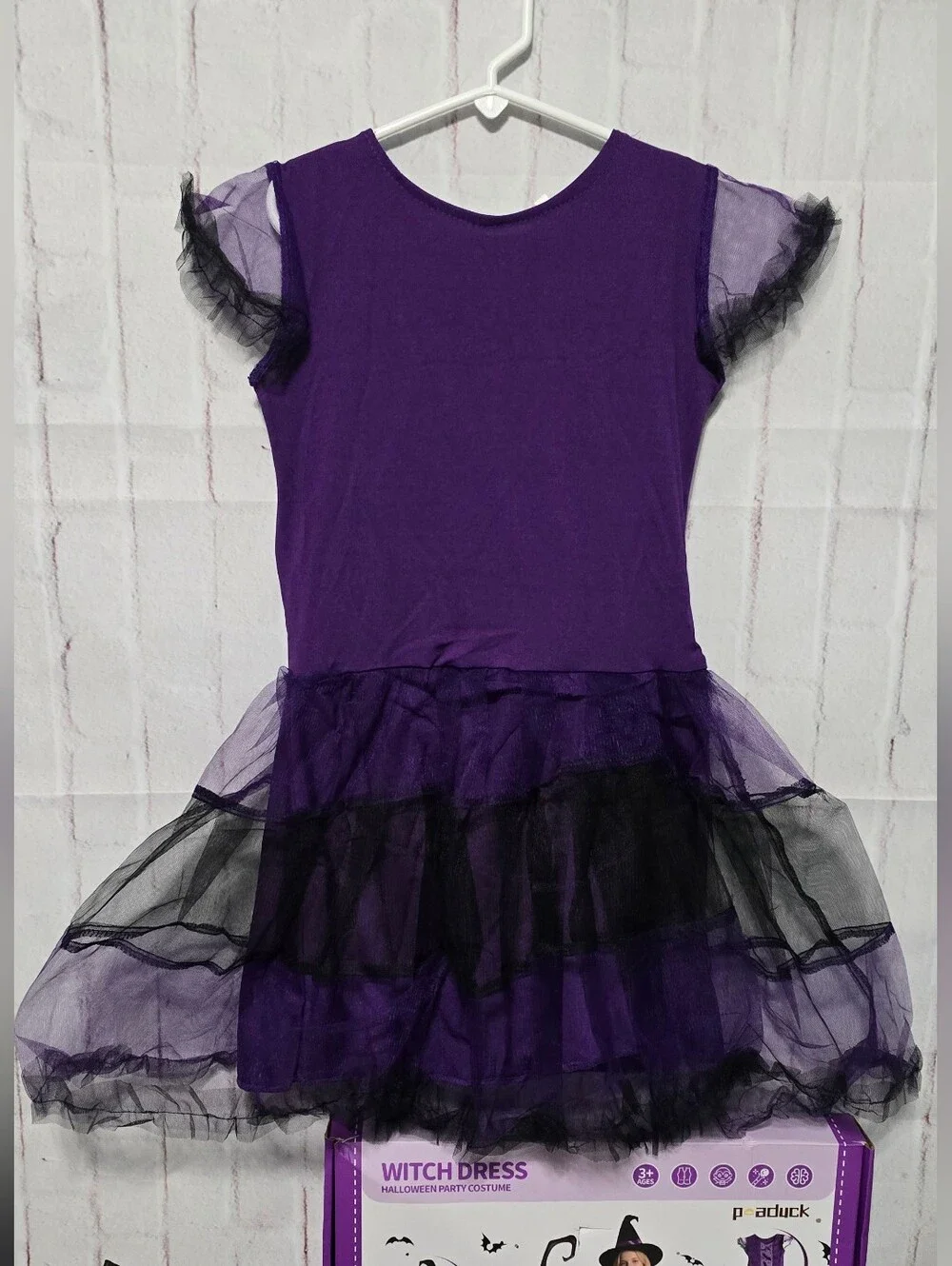 Kids Witch Halloween Costume Set Size M Purple Dress Hat & Broom